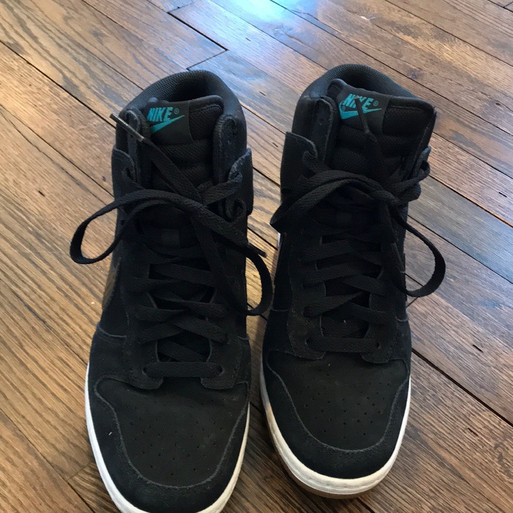 Barely worn Nike wedge sneakers size 9